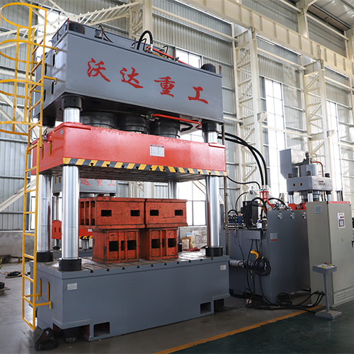 1000噸玻璃鋼汽車(chē)防撞梁成型液壓機